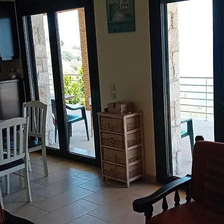 Sea View House Feriehus Kivérion