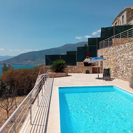 Sea View House Feriehus Kivérion