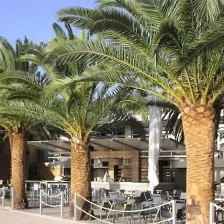 Feriehus Sea View House